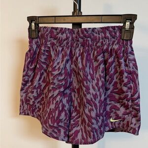 Nike One Kids Athletic Dri-FIT Shorts (Girls)